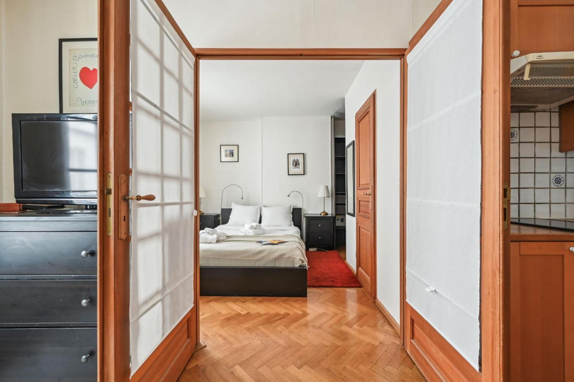 Eiffel Tower & Hotel Des Invalides - 1Br - Cityapartmentstay ปารีส ภายนอก รูปภาพ